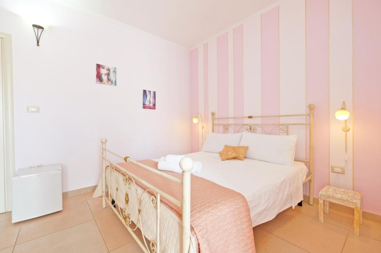 Bed and Breakfast Adua Art Castrignano del Capo Exterior foto