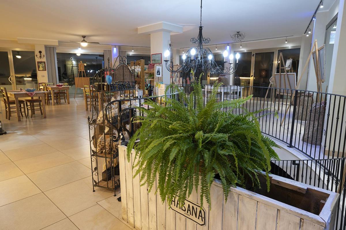 Bed and Breakfast Adua Art Castrignano del Capo Exterior foto
