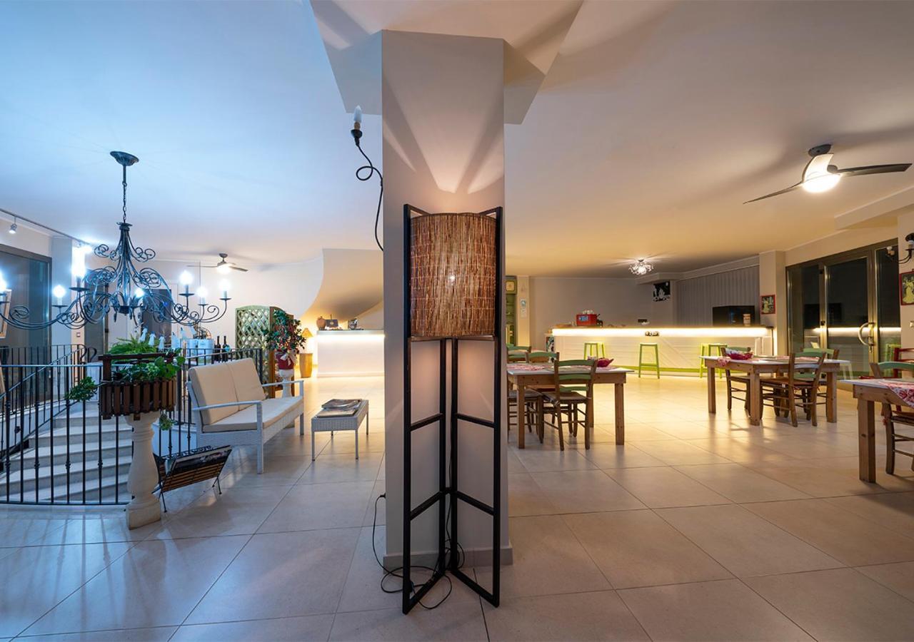 Bed and Breakfast Adua Art Castrignano del Capo Exterior foto