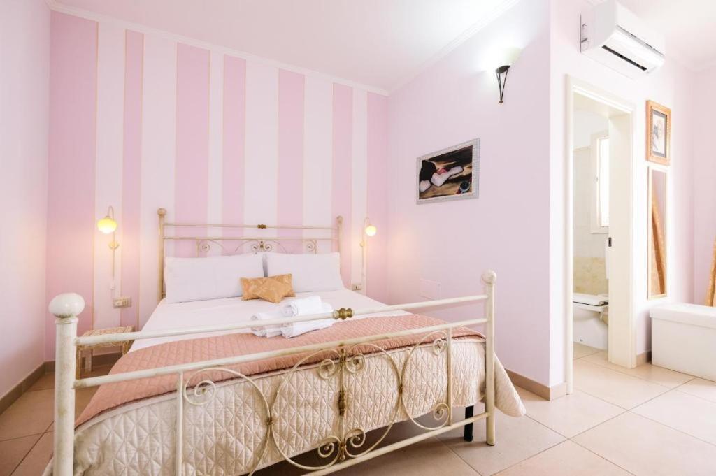Bed and Breakfast Adua Art Castrignano del Capo Exterior foto